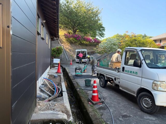 👷
【再販物件の工事現場】
下水道公共マスの取り込み工事🪏
「久美浜エリアで公共工事といえば、#西角建設 さん！」
#京丹後市 #久美浜 
#土木工事 
#下水工事 
#空き家 
#中古住宅リノベ 
#工務店リノベ®︎ 
#リフォーム 
#リノベーション 
フォローはお気軽に🤲