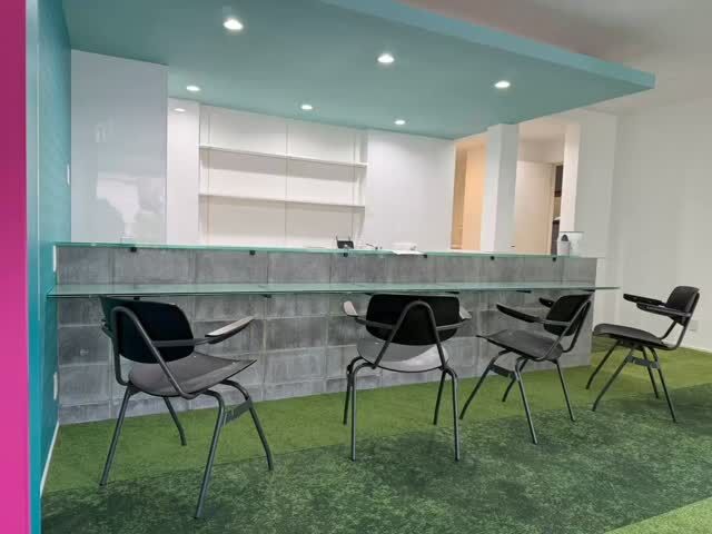 ☕️🍰⚽️
9月末で閉店された
@cafe888_kyoto さん
に無理言って、オシャレチェア🪑を分けていただきました..🥹
「ちょうど関わらせていただいた店舗カウンターに..🙋‍♂️」
@queens_cafe_kyotango さん
@kobitonomori_ さん
それぞれ雰囲気にとても合い、なんだか感慨深いです..🥹🥹
両店とも間もなくOPENされますので、公式プレスを楽しみにしておいてください..😊
KOUMUTENRINOBE®︎
『空き家をゼロに！！』
@koumuten_rinobe_r 
フォローはお気軽に🤲
#空き家 #買取 #販売 
#京都 #京丹後 
#不動産 #中古住宅 
#リフォーム #解体 
#リノベ 
#工務店リノベ